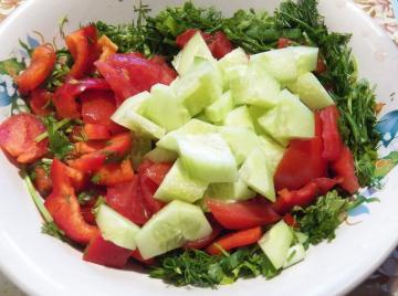 En forfriskende salat med antiparasitære virkning