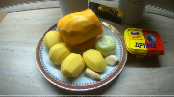 Delikat og lækker ost suppe med en hemmelig og nyttig ingrediens.