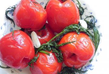 Saltede tomater i pakken. Du vil forberede deres nogensinde !!!