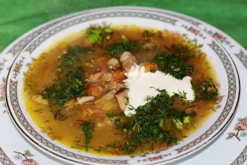 Mushroom suppe med sauerkraut. Opskriften på min bedstemor