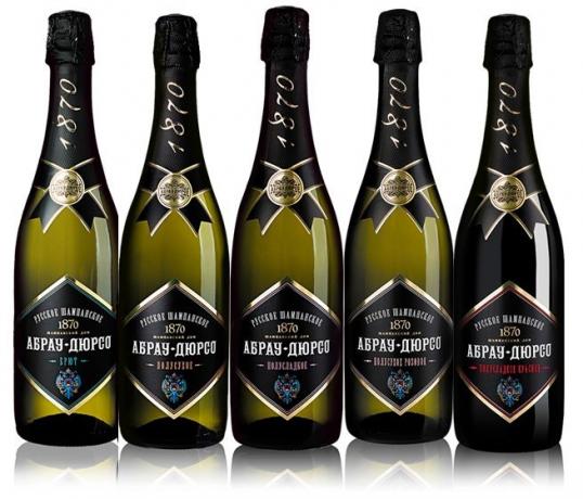 Champagne "Abrau-Durso" - tredje plads i top tre i udtalelsen fra eksperter Roskontrolya.