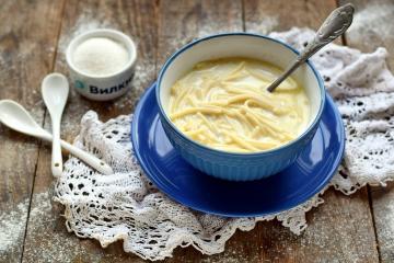Mælkesuppe med pasta