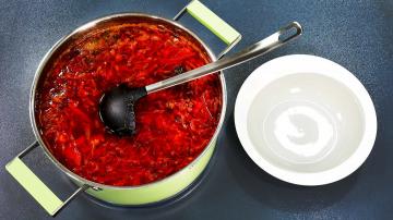 Hvordan jeg laver borscht uden kød (hvis jeg pludselig ikke har lyst til kød overhovedet)