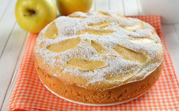 Overraskende blid tærte med æbler. Bedste opskrift!