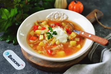 Grøntsagssuppe med courgette