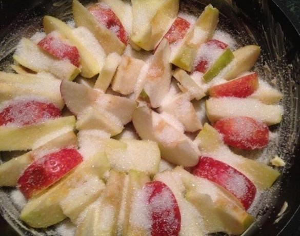 Før bagning æbler.