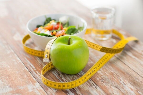 Når du går på diæt, skal du ikke opgive alt brat - dette kan føre til sammenbrud (Foto: cocinayvino.com)