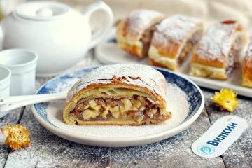 Strudel med æbler og nødder