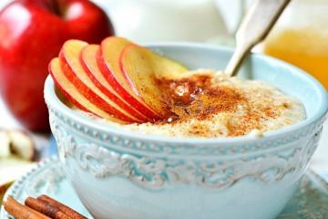 Air New opskrift risengrød med vanille og æble. Prøv det!