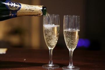 Hvordan man vælger en høj kvalitet champagne på nytårsaften?